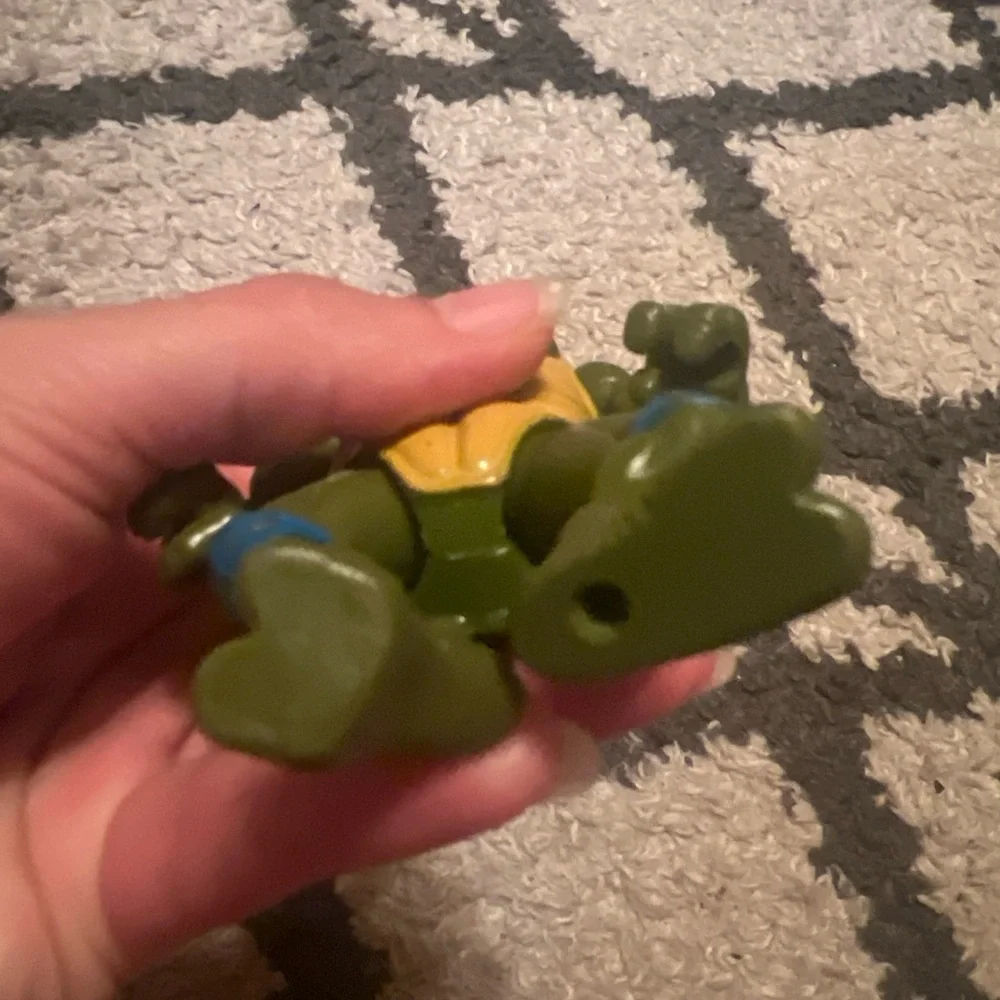 1988 TMNT Leonardo action figure 90s toys collectible
